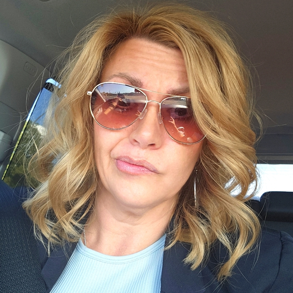 Meet your Posher, Brandi